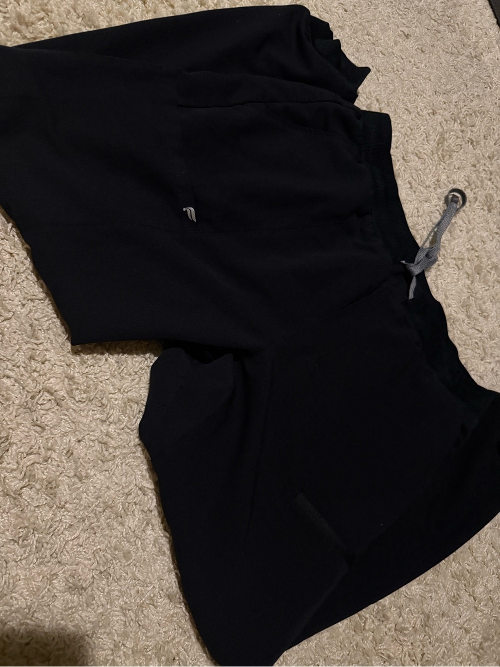 Fabletics Black V-Neck Top and Drawstring Pants Set - Picture 8 of 8